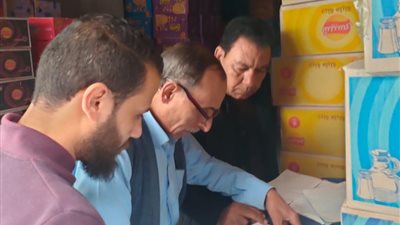 إعدام مواد غذائية فاسدة فى حملة صحية بالدقهلية