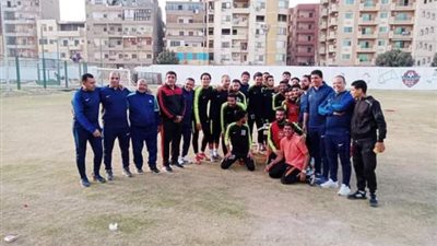 لاعبو بنى سويف يحتفلون بقدوم مواليد لثلاثى الفريق