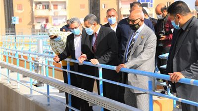رحمى يفتتح مشروع الصرف الصحي بمنصورية الفرستق وكفر الباجة-صور