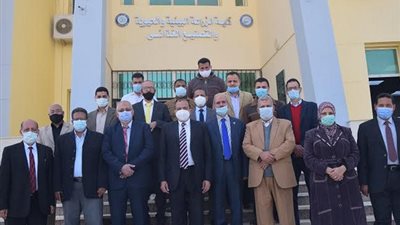 رئيس جامعة بني سويف يترأس اجتماع مجلس كلية الزراعة