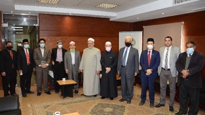 وفد ماليزى برئاسة مفتى كوالالمبور يزور منظمة خريجى الأزهر