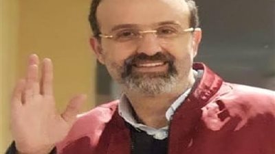 تعافى الفنان ايمن عزب من فيروس كورونا