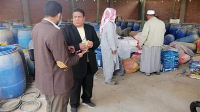 قافلة الحياة توزع مساعدات عينية و غذائية على المستحقين في سيوة. .صور