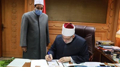 وكيل الأزهر يعتمد نتيجة الشهادتين الابتدائية والإعدادية للفصل الدراسي الأول