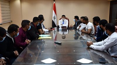 وزيرالشباب يبحث دعم خريجي كليات التربية الرياضية من أبناء الواحات البحرية