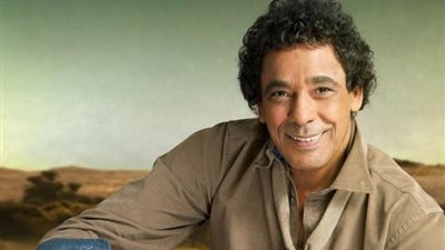 حقيقة تراجع محمد منير عن تشجيع الزمالك.. وحبه لهذا النادى.. فيديو