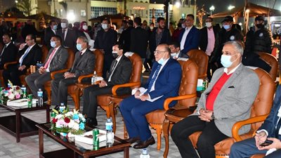 وزير الرياضة ومحافظ القليوبية يفتتحان عدداً من المنشآت الشبابية بنادي العبور