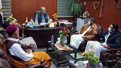 رئيس مركز ومدينة سيوة يلتقى مع مجلس ادارة مركز الشباب