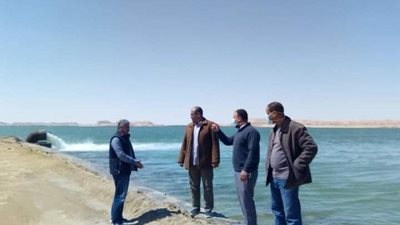 رئيس مركز ومدينة سيوة يتابع عمل محطات الصرف الزراعي واعمال تدعيم الجسور
