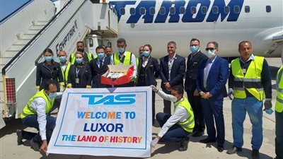 مطاري الأقصر والغردقة الدولى يستقبلا أولى رحلات شركة TAROM الرومانية
