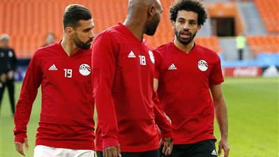 مدرب المنتخب يوضح موقف شيكابالا.. وتنازل النني عن الشارة لصلاح