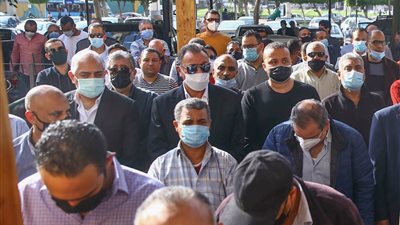 الخطيب ومجلسه يشاركون في تشييع جثمان حلمى عبدالرازق