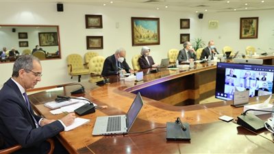 وزير الاتصالات : 200 خدمة حكومية رقمية بنهاية العام الحالى