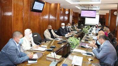 استعدادا لشهر رمضان : حملات مكثفة لضبط الاسعار وتوفير السلع الغذائية وتقديم الخدمات للمواطنين بالسويس