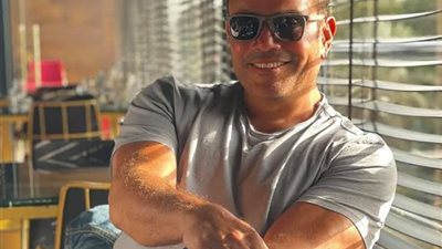 ابنة الهضبة تخطف الانظار باطلالة مبهجة