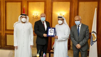 محافظ قنا وسفير الامارات لدي مصر يبحثان تعزيز التعاون بين البلدين