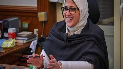 وزيرة الصحة تتفقد مستشفيات العزل بقنا