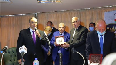 رئيس النيابة الإدارية تمكين المرأة والشباب أحد أولويات الهيئة لتحقيق رسالتها السامية