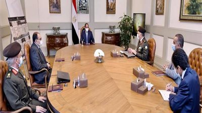 الرئيس السيسي يوجه بتطوير وتوسعة محور كوبري 6 أكتوبر والطرق السطحية أسفله