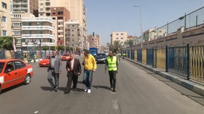 سكرتير محافظة الإسماعيلية يتفقد سير العمل بشوارع وديوان حي ثان