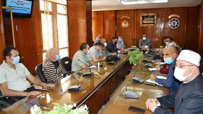 قرارات هامة بالسويس لمتابعة ومكافحة فيروس كورونا المستجد.. بالصور