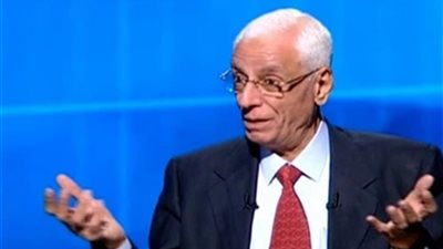 حسام موافي يكشف عن أخطر 3 عوامل تجعل الإنسان عرضة للإصابة بالأمراض