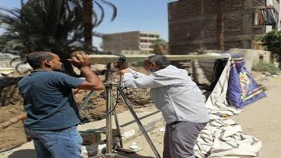 ايقاف أعمال بناء دون تقديم اخطار بناء وعقد مقاوله وعدم تعليق لافتة فى البياضية جنوب الأقصر