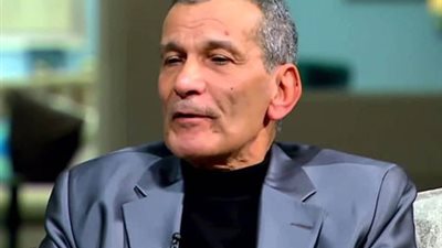 ابنة الفنان محمد فريد تطالب الجمهور الدعاء لوالدها