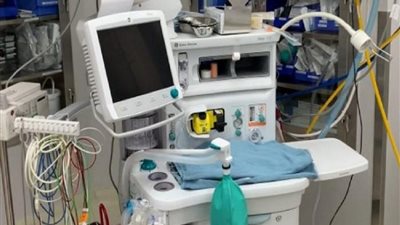بريطانيا ترسل مساعدات وأجهزة تنفس صناعي للهند
