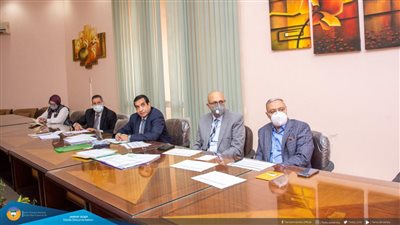 رئيس جامعة طنطا يرأس لجان أختيار المتقدمين لشغل الوظائف الرئيسية -صور