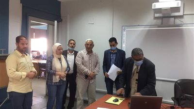 برامج تدريبية للعاملين بالقطاع التجاري بشركة مياه بني سويف