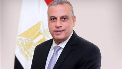 غلق المحال والمولات التجارية والمقاهي والكافتيريات والمطاعم بسوهاج