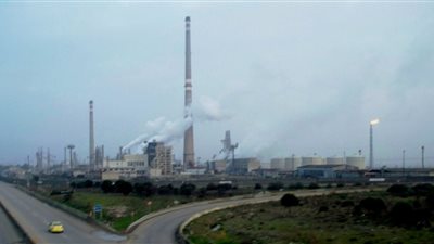 اندلاع حريق في مصفاة حمص بسبب تسرب نفطي