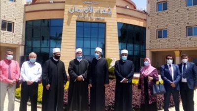 برعاية 