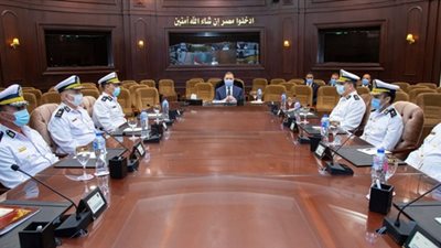 وزير الداخلية يجتمع بقيادات الوزارة لمتابعة إجراءات تأمين إحتفالات المواطنين بعيد الفطر