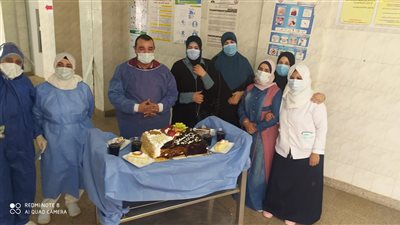 توزيع كعك العيد والاحتفال بالمصابين بحميات بسيون وقطور -صور