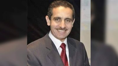 محافظ الغربية يطمئن على صحة الفتيات بجمعية تحسين الصحة