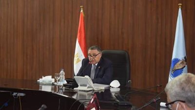 عمرو حنفى: حملات مكثفة على فنادق البحر الاحمر