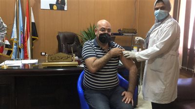 تطعيم 50 من أصحاب المعاشات من العلميين ضد فيروس كورونا بالدقهلية