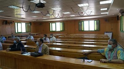جامعة سوهاج تنتخب أعضاء اللجنة المختصة باختيار عميدي الاثار والألسن