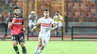 لاعبو الزمالك يعاينون أرضية ستاد القاهرة إستعداداً لمواجهة طلائع الجيش