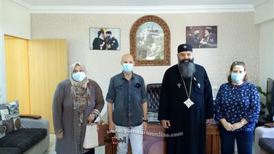 بالصور.. وكيل الصحة بالشرقية يتابع تطعيم الأخوة الأقباط بلقاح كورونا فى كنائس العاشر من رمضان