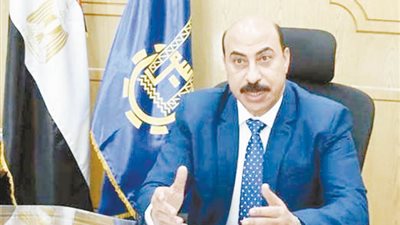 اجتماع طارئ مع المحافظ في أسوان