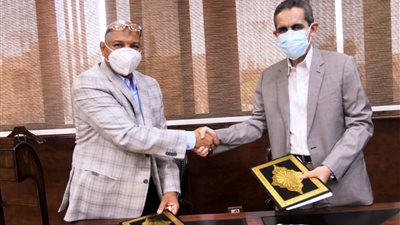 توسعة مدخل المحلة وكوبري مشاة كهربائي بالشون بتكلفة ١٢.٨ مليون جنيه