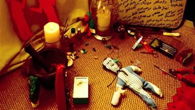 الحبس وغرامة أكثر من 50 ألف درهم عقوبة ارتكاب أعمال السحر والشعوذة بالإمارات