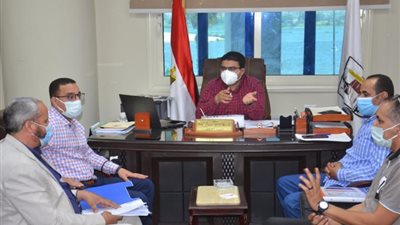 نائب محافظ بنى سويف يناقش مستجدات الموقف لمشروعات 