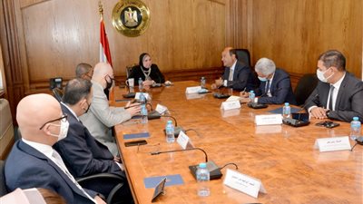 جامع: انشاء محور تجاري مباشر بين مصر والبحرين يلبى احتياجات السوق