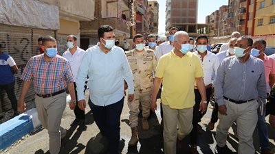 محافظ السويس يتفقد مشروعات التطوير بمنطقة كفرحودة بحي الأربعين
