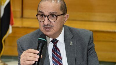 مجلس جامعة أسيوط يوافق على تعيين 10 بعدد من كليات الجامعة