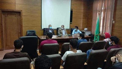 نائب رئيس جامعة بنها : الامتحانات من المنهج الدراسي وما تم شرحه في المحاضرات
